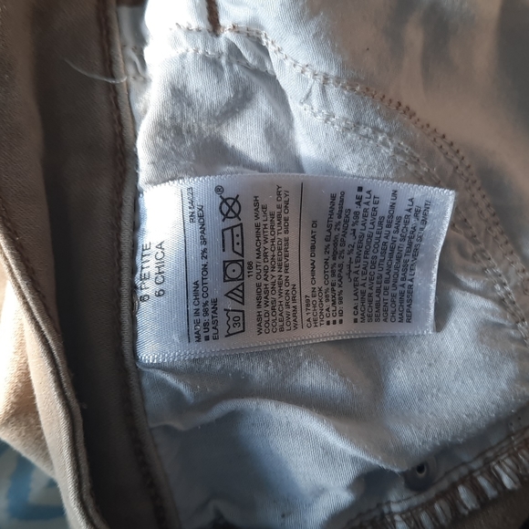 Old Navy Rockstar Mid-rise 6P - Picture 7 of 7